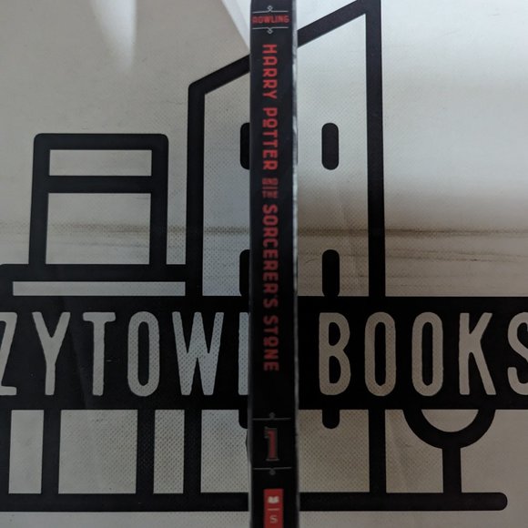 Harry Potter and the Sorcerer's Stone 2018 Paperback by J.K. Rowling - Picture 2 of 5